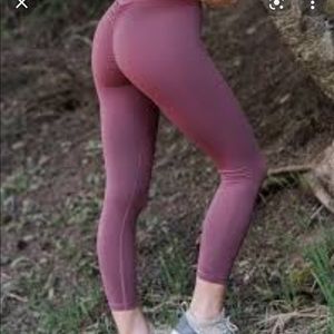 Zyia Poppy High Rise Scrunchy bum. Size 4